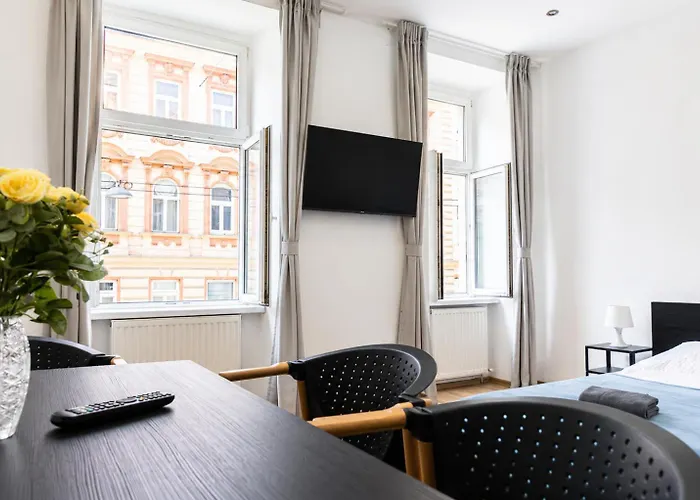 Comfy 2br Tv & Wifi Suitable For Long Apartment Vienna