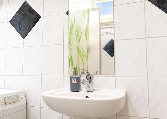 Comfy 2br Tv & Wifi Suitable For Long Vienna