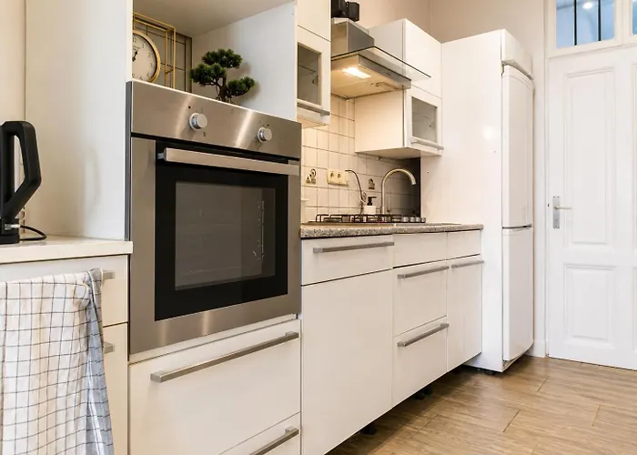 Apartment Comfy 2br Tv & Wifi Suitable For Long
